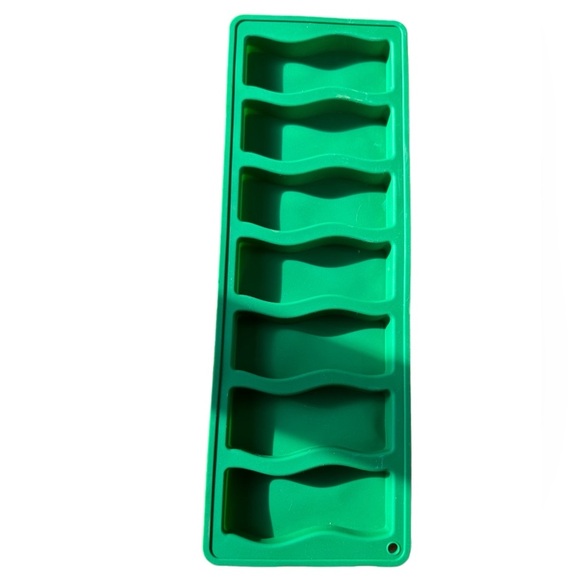 IKEA TABBERAS Green Baking Mold 35 Cm (14 ") 005.520.01 - Picture 1 of 2